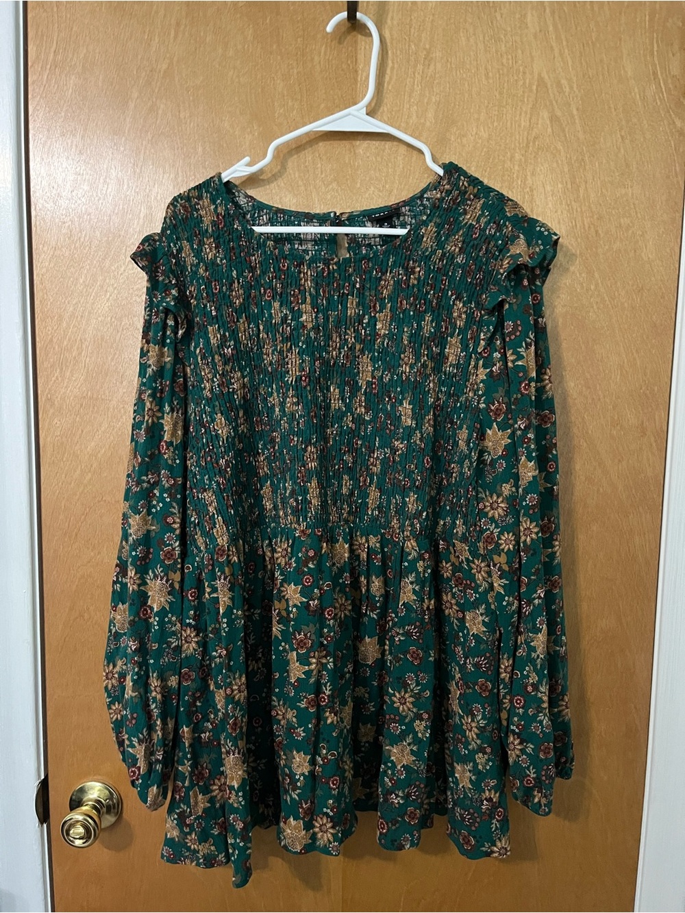 Torrid Green Floral Smocked-Bodice Blouse with Long Sleeves, Size 3
